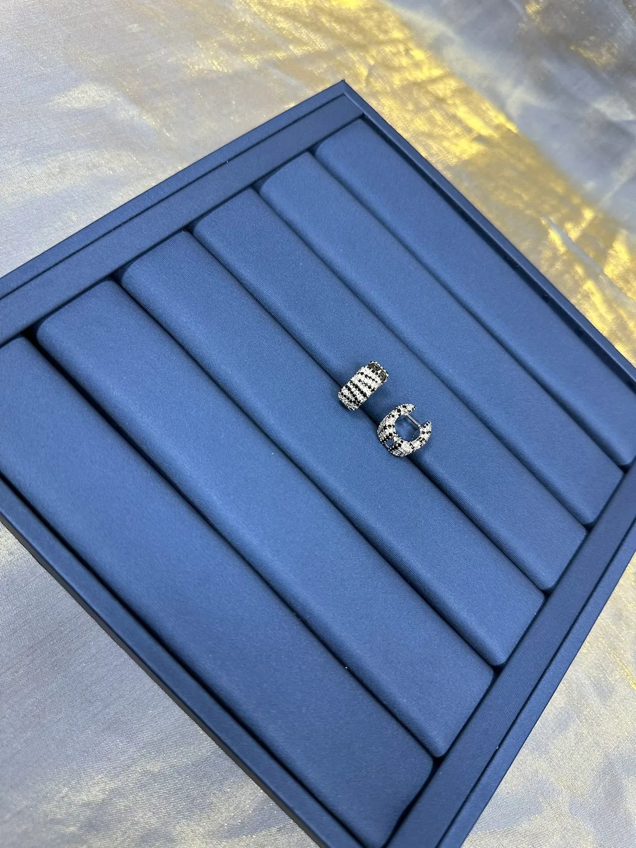 Pavé-Set Striped Hoop Earrings 8