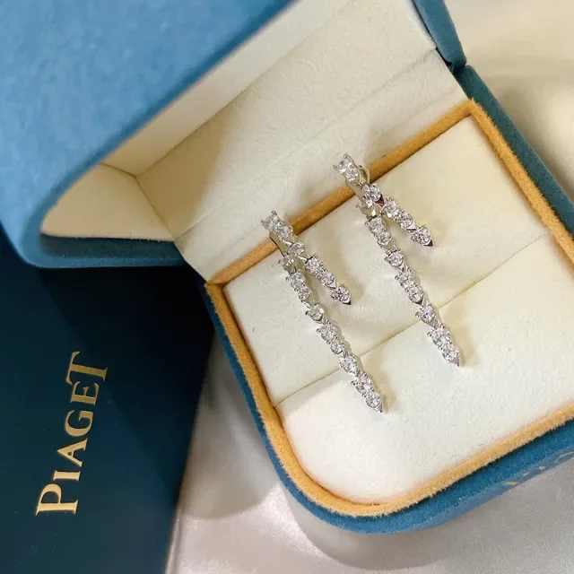 Piaget Diamond Cascade Zigzag Drop Earrings 8