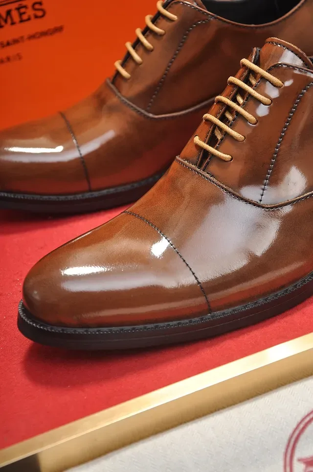 Polished Brown Cap Toe Oxford Shoes 2