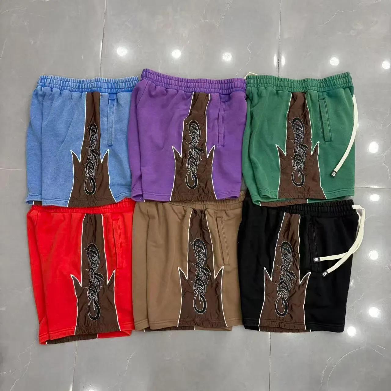 Red Brown Drawstring Waist Contrast Side Panels Shorts 2