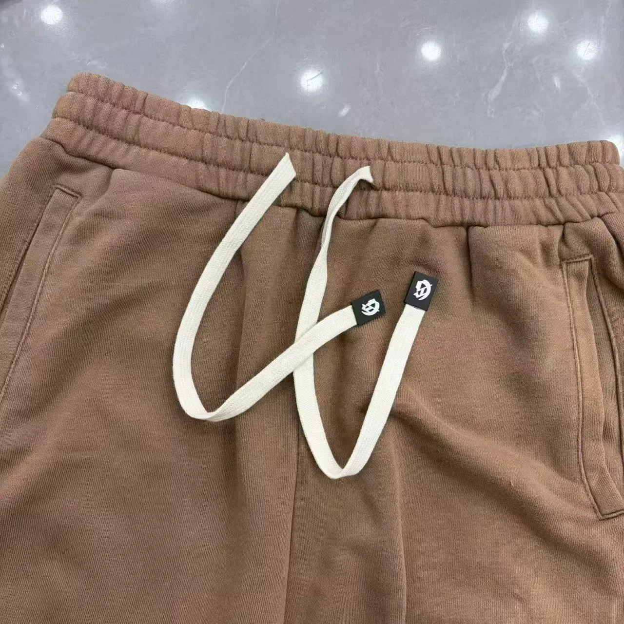 Red Brown Drawstring Waist Contrast Side Panels Shorts 8