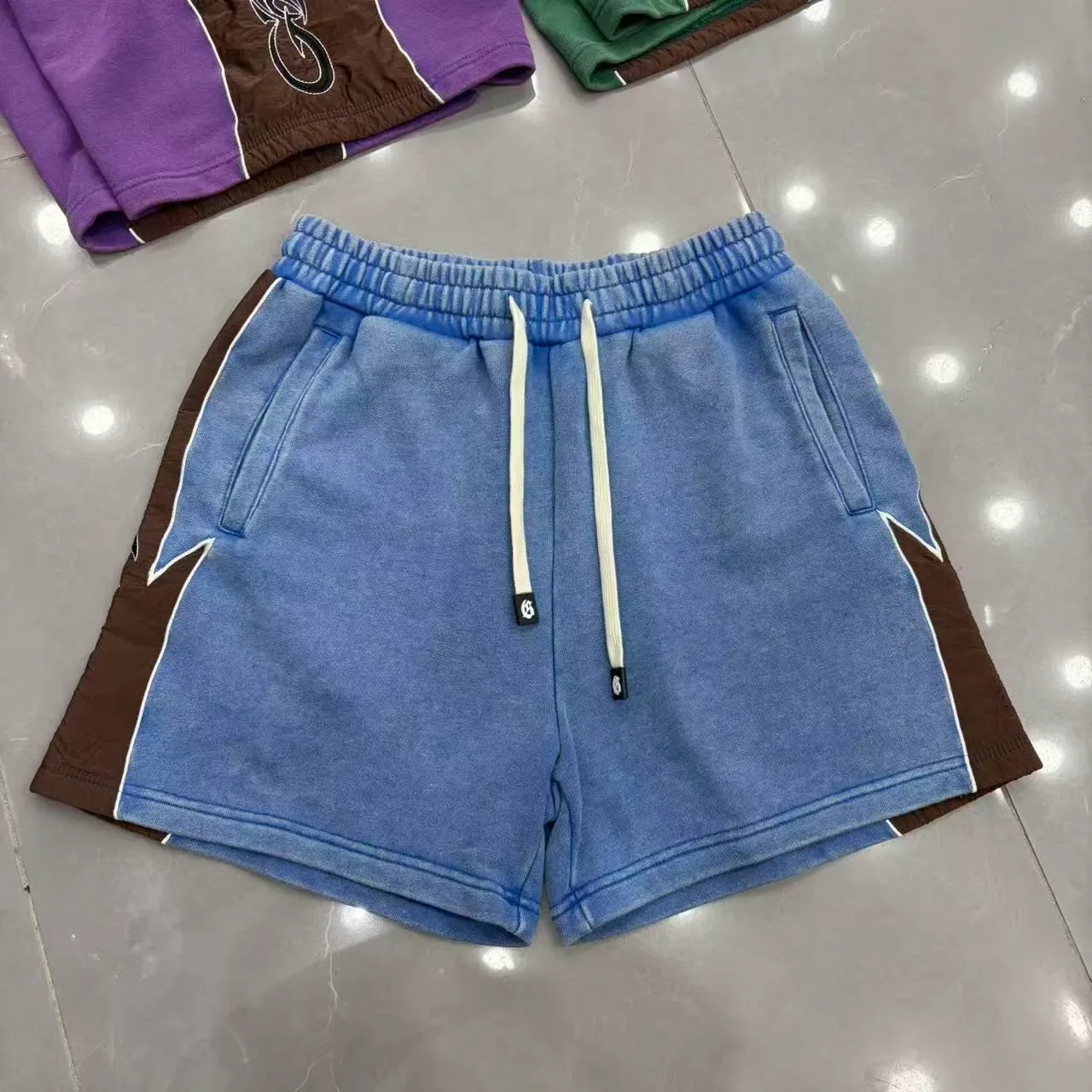 Red Brown Drawstring Waist Contrast Side Panels Shorts 12
