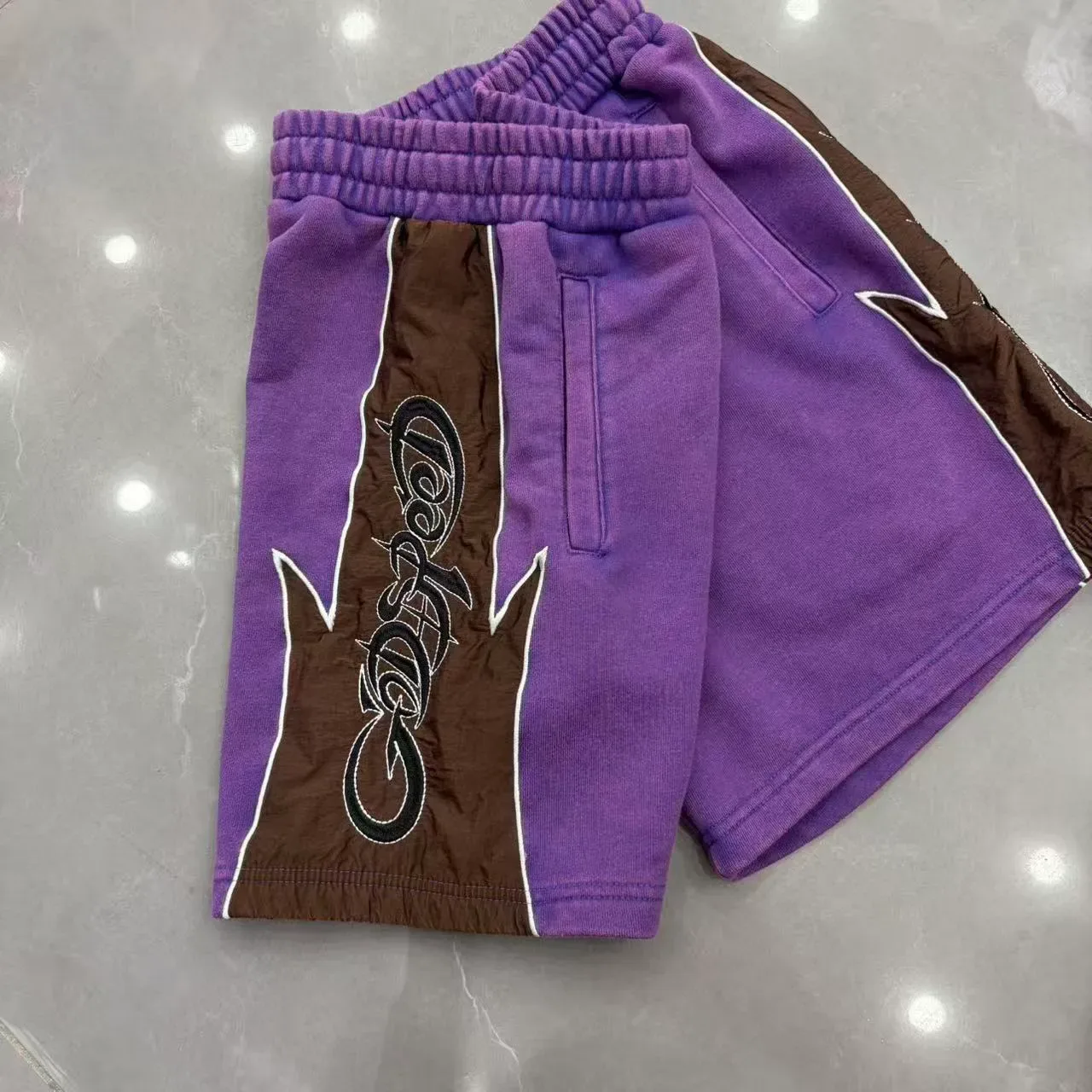 Red Brown Drawstring Waist Contrast Side Panels Shorts 16