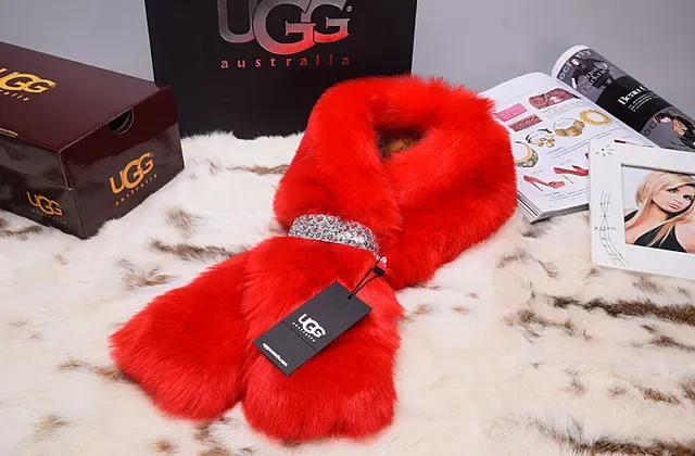 Red Fluffy Faux-Fur Scarve 5