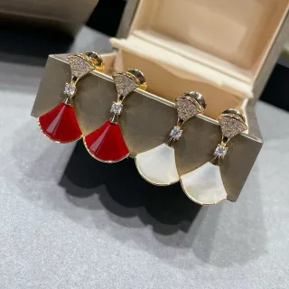 brincos superiores Pavé-Set em ouro vermelho em forma de leque com gota