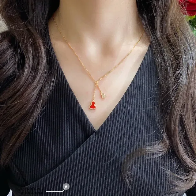 Red Gold Gourd-Shaped Pendant Pavé Halo Necklace 9