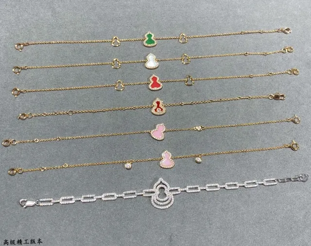 Red Gold Metal Enamel Inlay Necklace 3