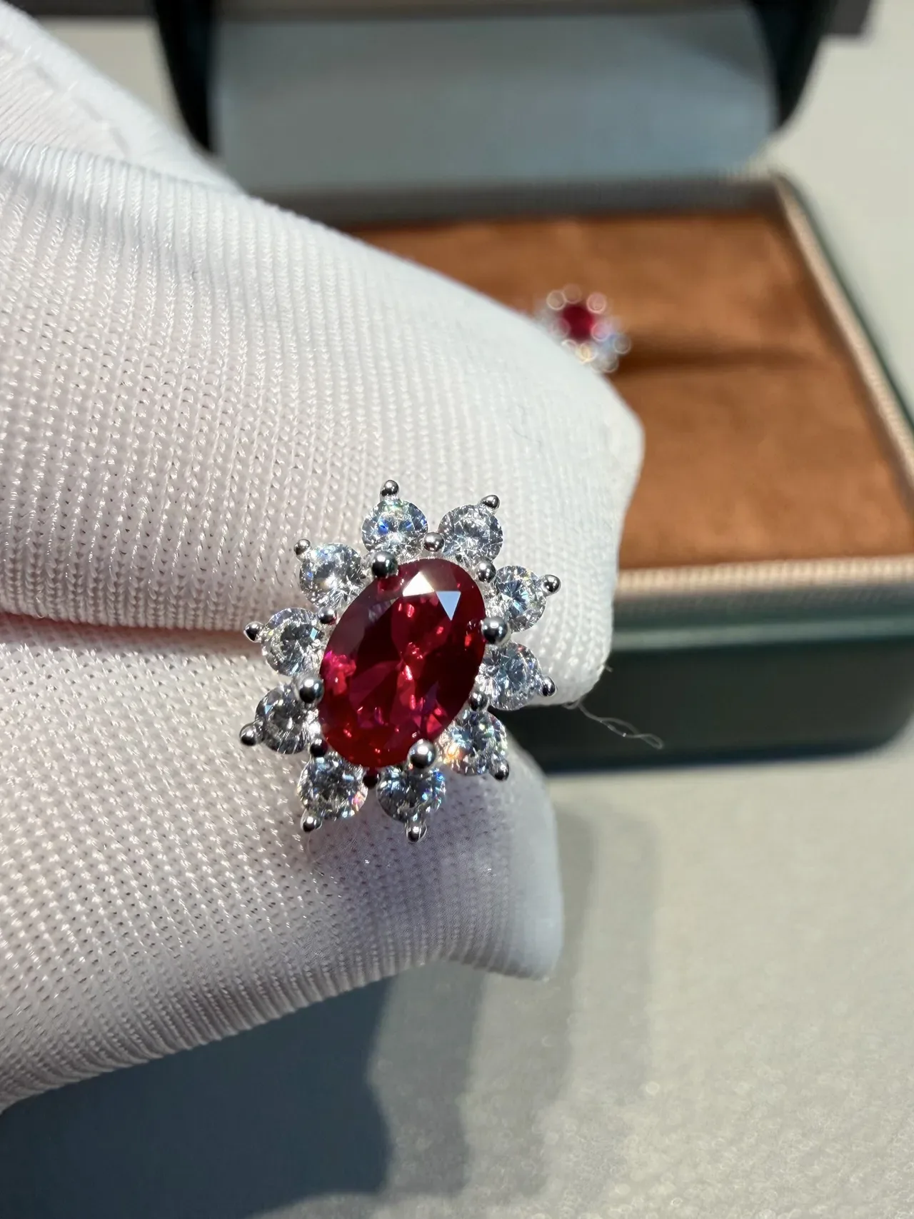 Red Silver Oval-Cut Central Stone Halo-Style Surround Ring 4