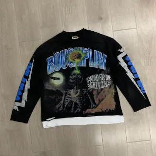 ROUGH Graphic-Print Cropped Long-Sleeve Sweater