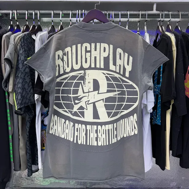 ROUGH Roughplay Distressed Graphic Gray T-Shirt 10