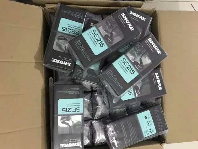 Shure SE215 Black Blue Sound Isolating Detachable Cable Sports Earphones 2