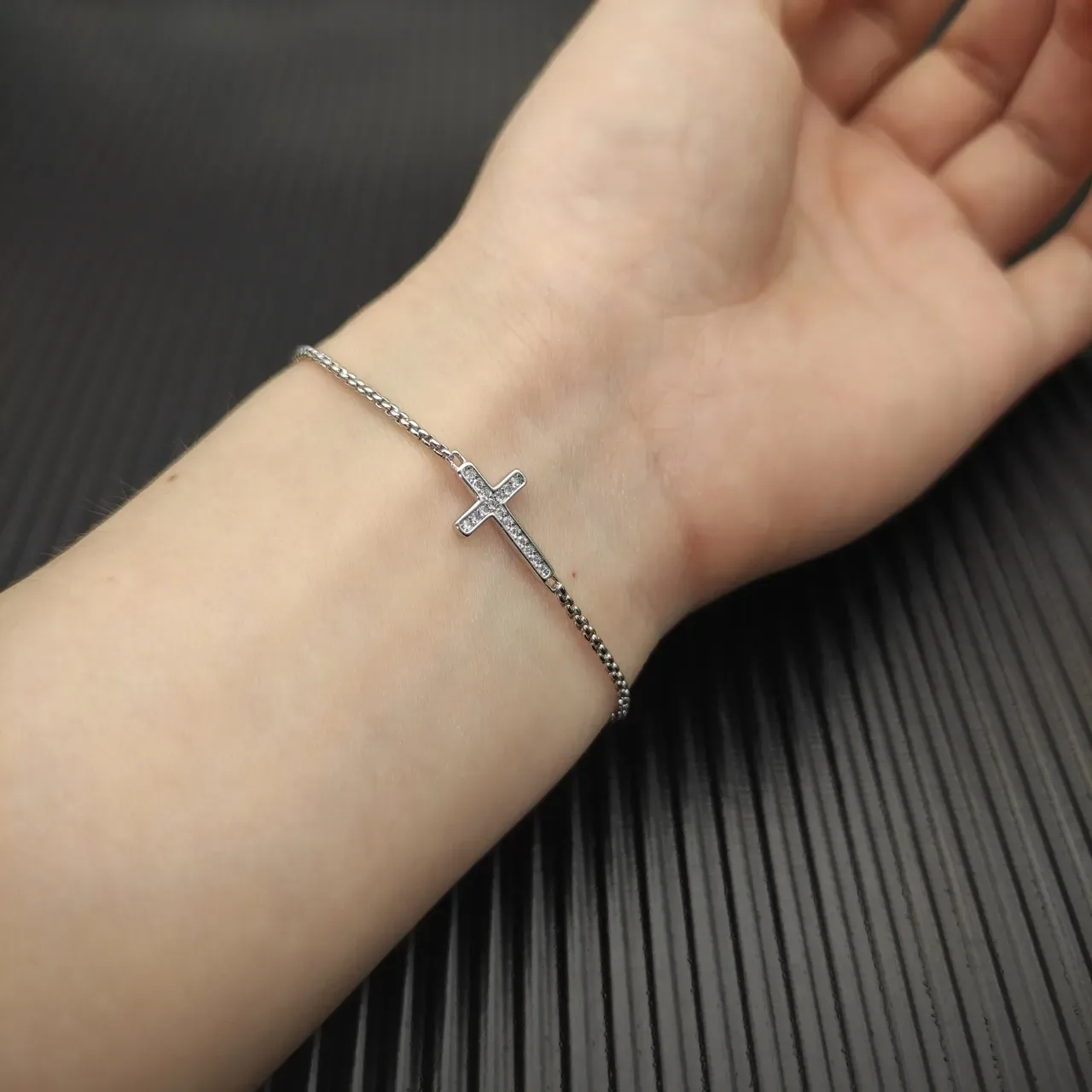 Silver Chain Pavé-Set Cross Pendant Bracelet 9