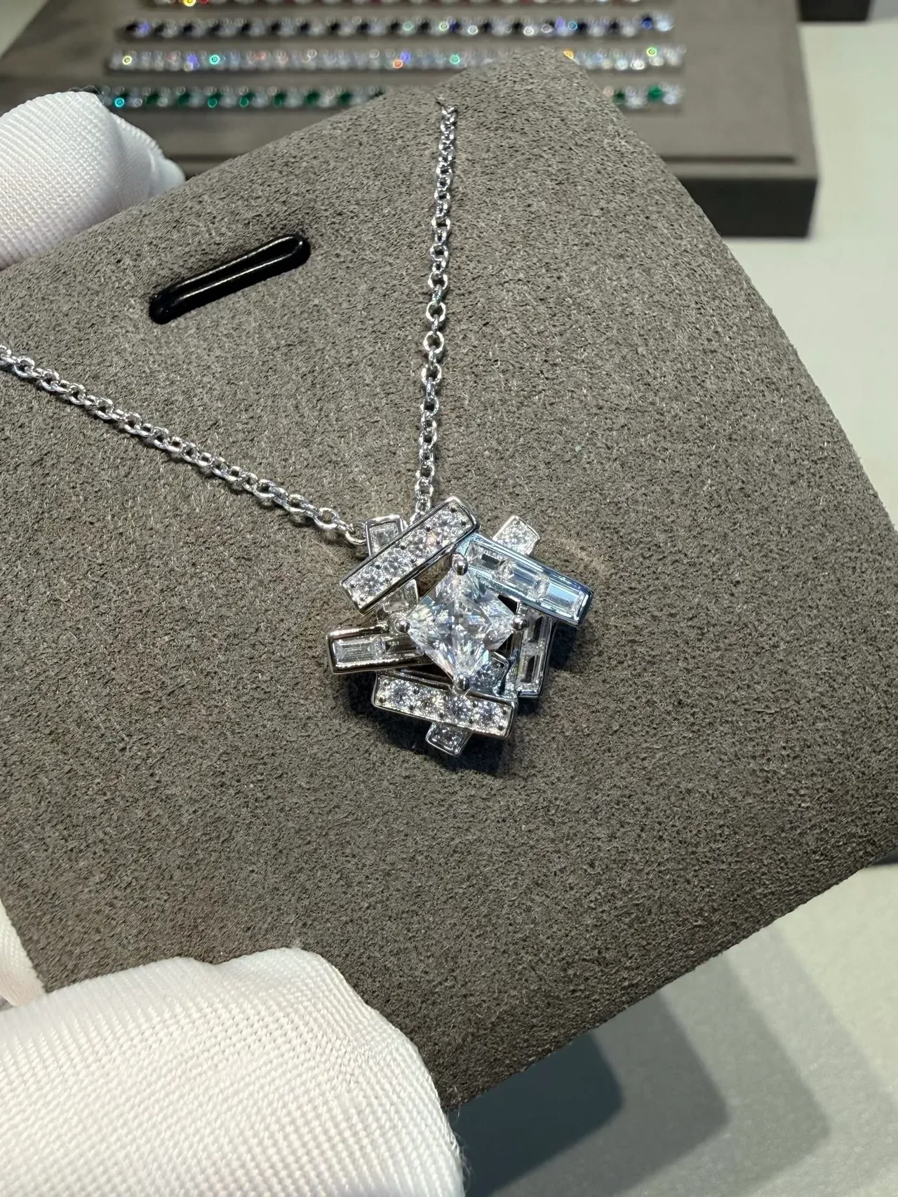 Silver Green Geometric Pavé Setting Baguette And Princess-Cut Stones Necklace 3