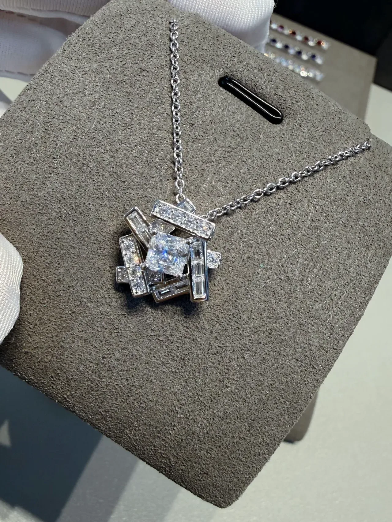Silver Green Geometric Pavé Setting Baguette And Princess-Cut Stones Necklace 4