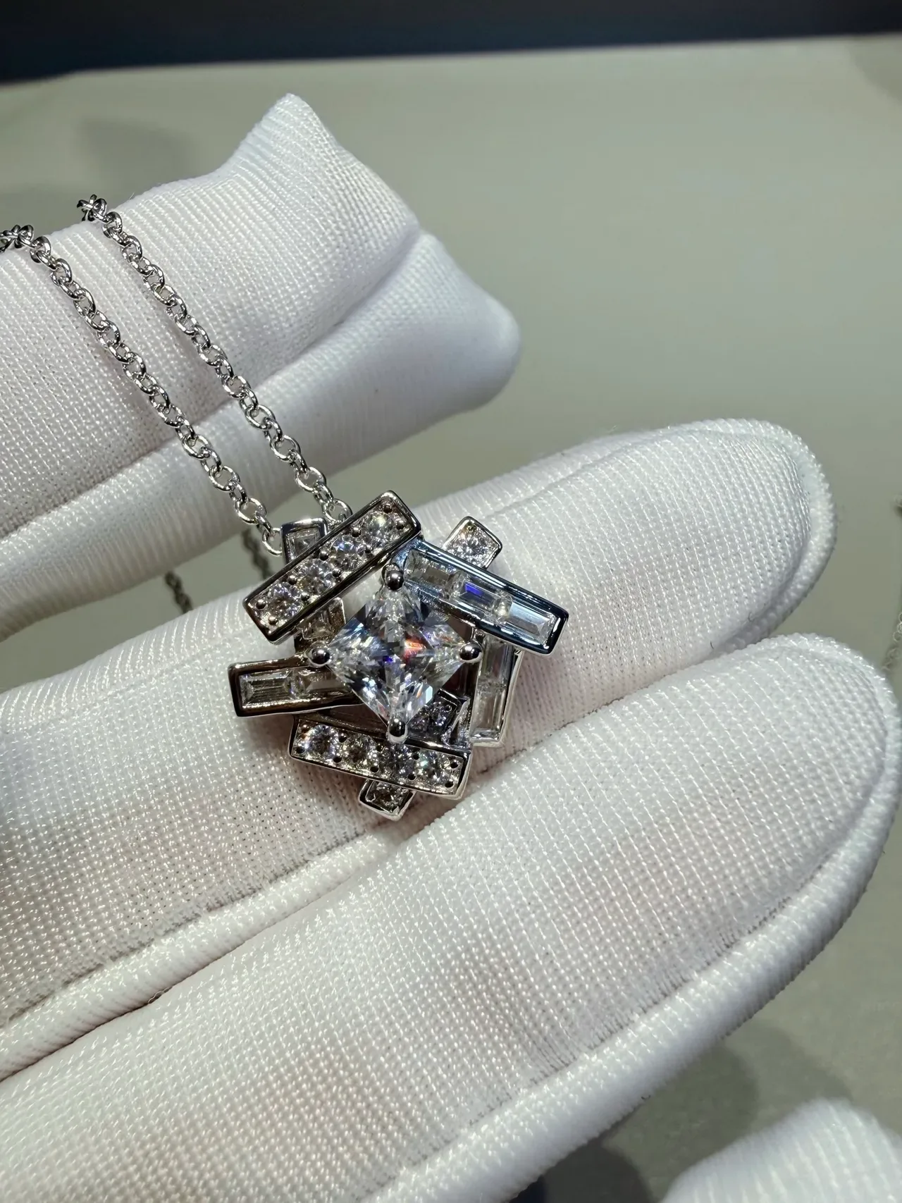 Silver Green Geometric Pavé Setting Baguette And Princess-Cut Stones Necklace 8