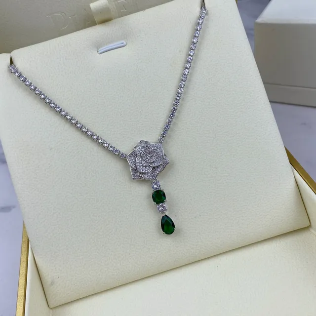 Silver Green Rose-Shaped Pavé Pendant Dangling Gemstone Drops Necklace 6