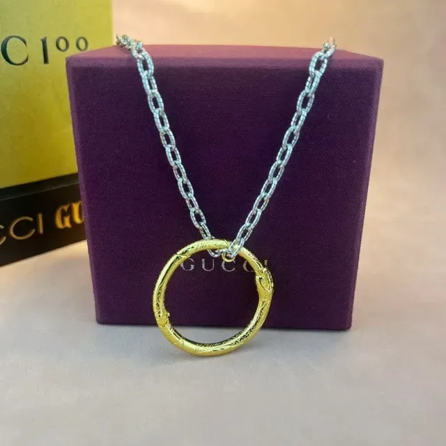 Silver Oval-Link Chain Circular Ring Pendant Necklace 5