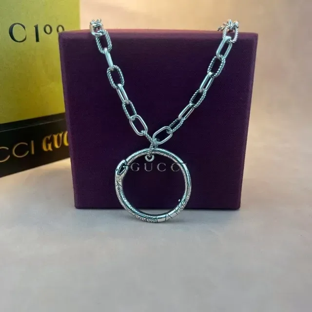 Silver Oval-Link Chain Circular Ring Pendant Necklace 6