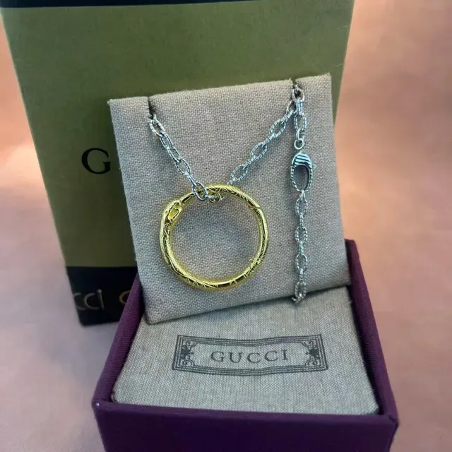Silver Oval-Link Chain Circular Ring Pendant Necklace 7