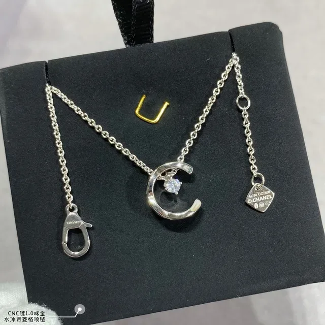 Silver-Toned Crescent Moon Gemstone Pendant Necklace 4