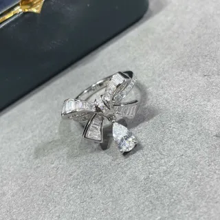 Silver Transparent Bow-Shaped Baguette-Cut Ring
