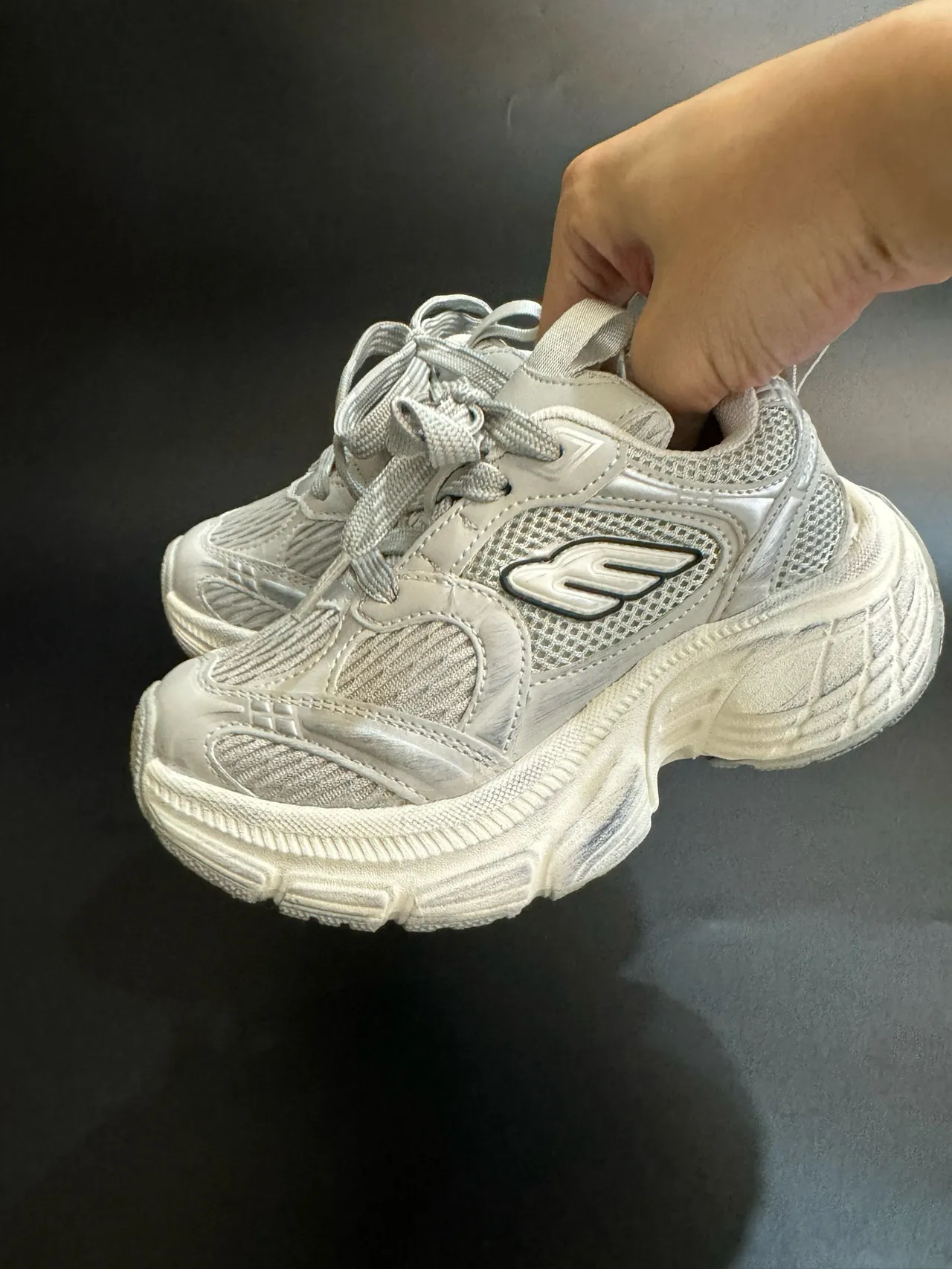 Skechers D'Lites Gray Black Sole Mesh And Synthetic Overlay Chunky Sneakers 6