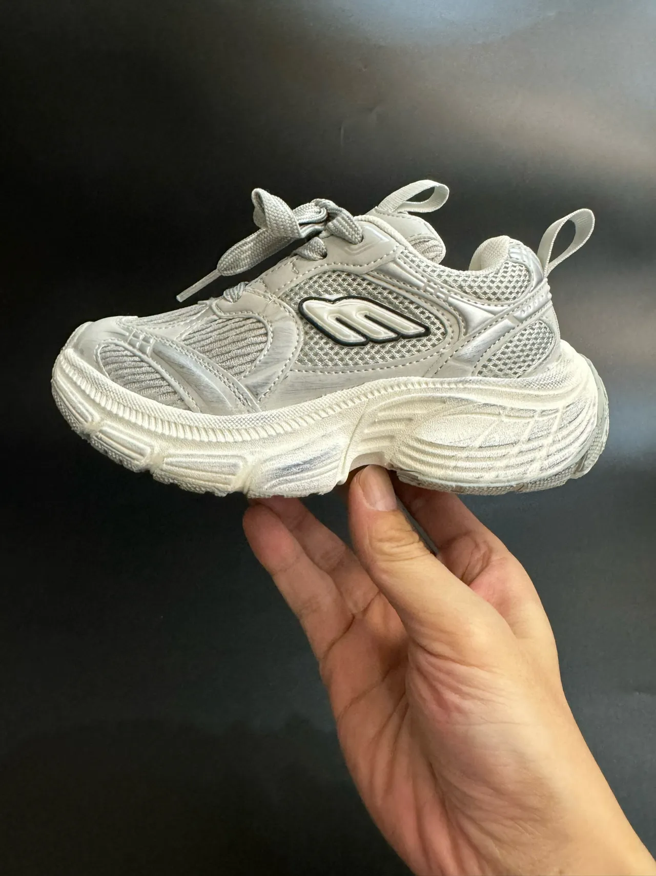 Skechers D'Lites Gray Black Sole Mesh And Synthetic Overlay Chunky Sneakers 7
