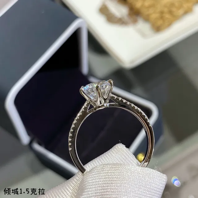 Solitaire Split Shank Pavé Ring 4