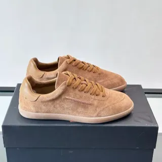 Zapatillas Lifestyle de Ante Tan de Bajo