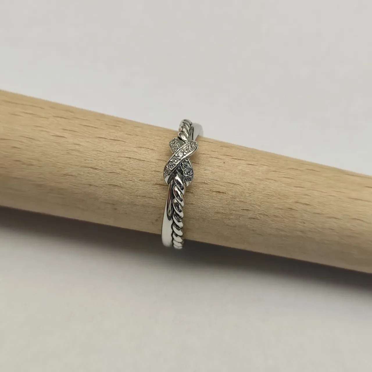 Twisted Rope Crossover Pavé Diamond Ring 6