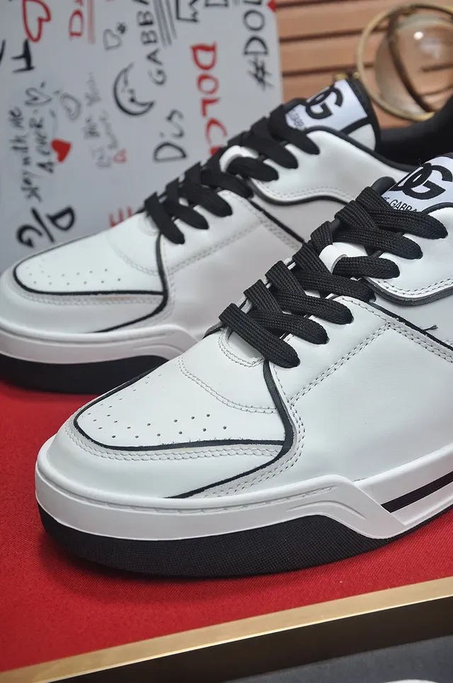 White and Black Contrast-Stitched Low-Top Lifestyle Sneaker 2