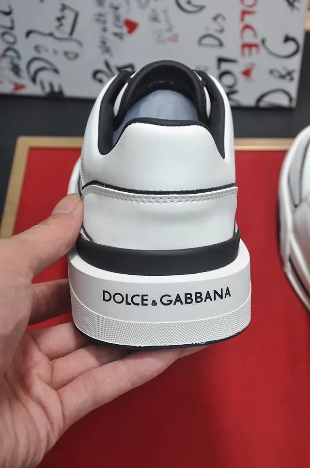 White and Black Contrast-Stitched Low-Top Lifestyle Sneaker 3