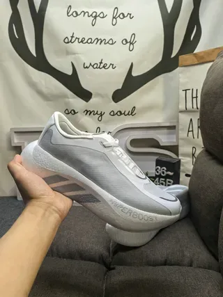 White and Gray Mesh Low-Top Foam Midsole Sneakers 5