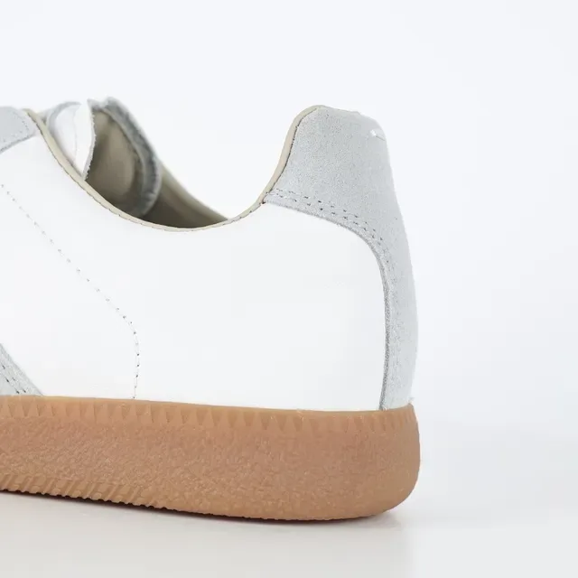White and Light Gray Low-Top Lifestyle Sneakers 4