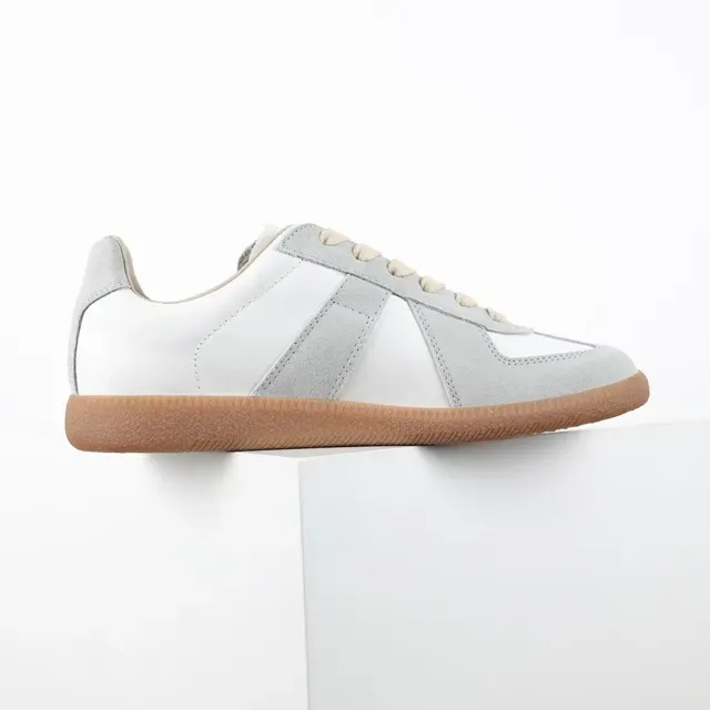 White and Light Gray Low-Top Lifestyle Sneakers 7