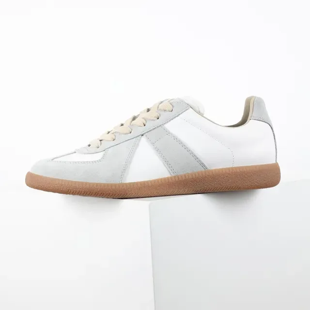 White and Light Gray Low-Top Lifestyle Sneakers 9