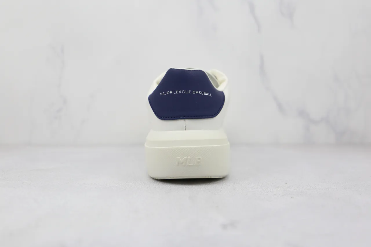 White and Navy LA Logo Platform Lifestyle Sneaker 3