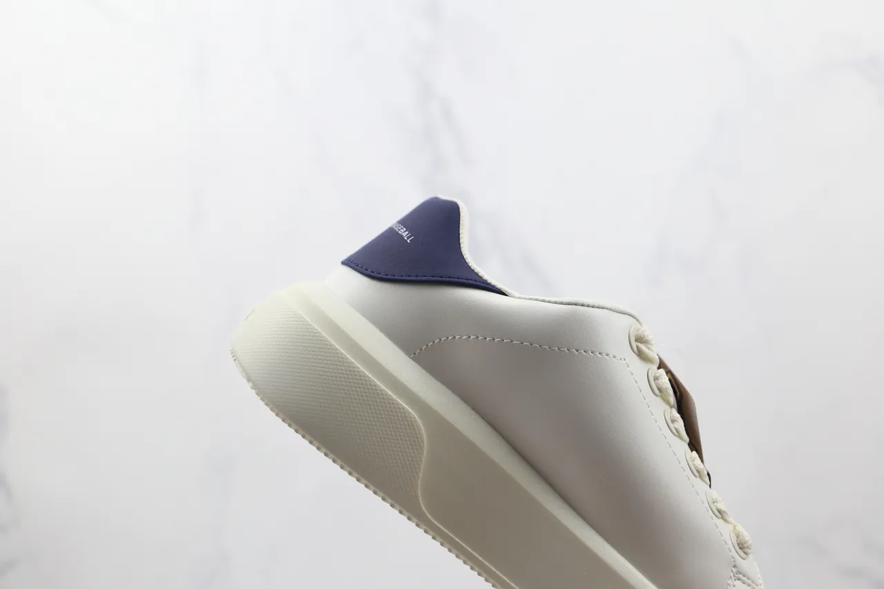 White and Navy LA Logo Platform Lifestyle Sneaker 7