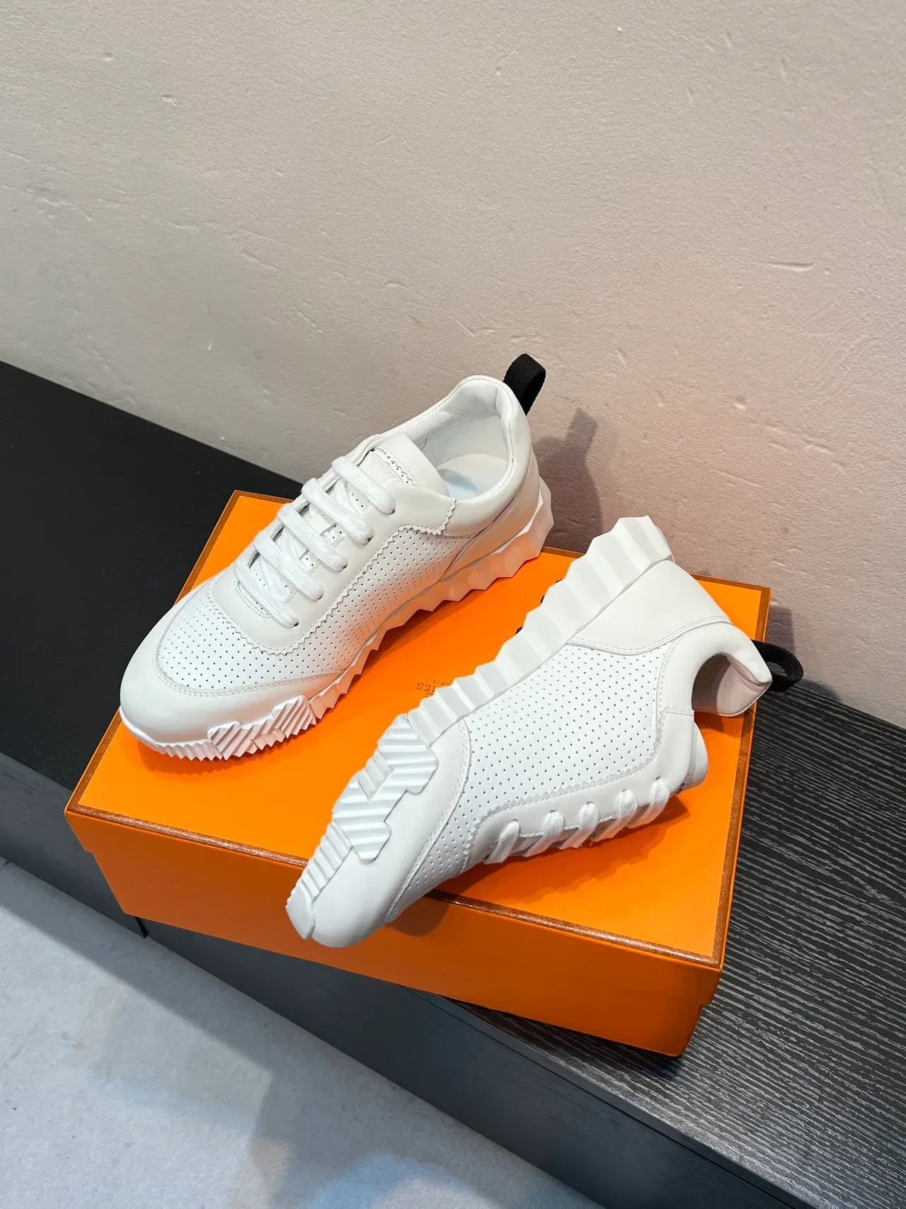 White Black Perforated Leather Upper Zigzag-Stitched Overlay Sneakers 4