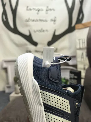 Sandalias Casuales Perforadas con Cordones en Blanco, Azul, Naranja 3