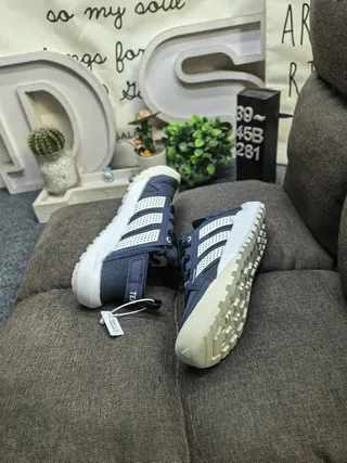 Sandalias Casuales Perforadas con Cordones en Blanco, Azul, Naranja 6