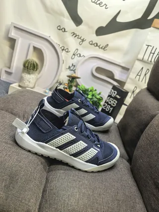 Sandalias Casuales Perforadas con Cordones en Blanco, Azul, Naranja 9
