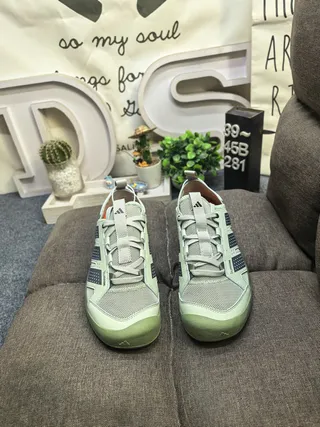 Sandalias Casuales Perforadas con Cordones en Blanco, Azul, Naranja 20