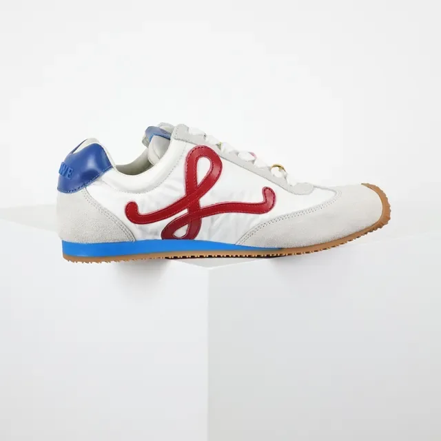 White Red Retro Runner Silhouette Embroidered Cursive Logo Sneakers 7