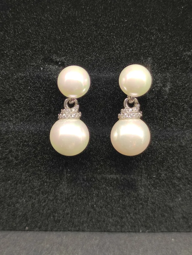 White Silver Double-Pearl Drop Setting Earrings 3