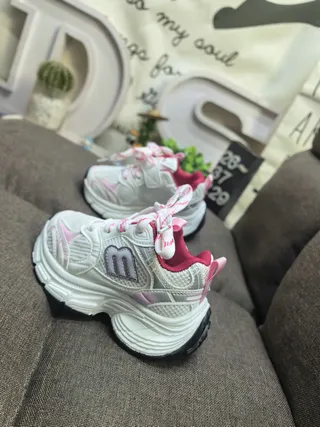 White Silver Oversized Sole Mesh And Metallic Overlay Construction Chunky Sneakers 7