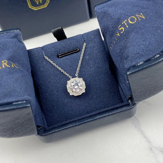 Winston Scallop Halo Pendant Necklace 4