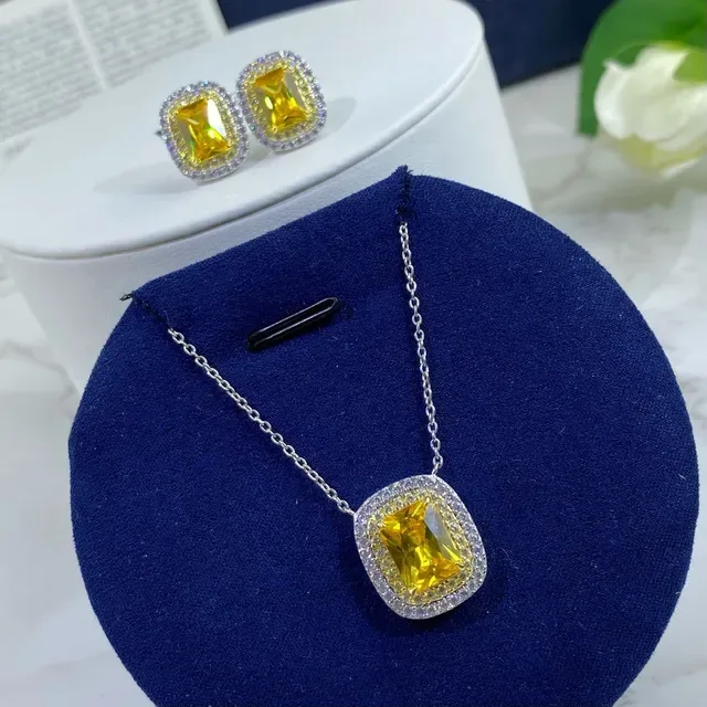 Brincos de prata com pedra central de corte cushion amarela e halo 6