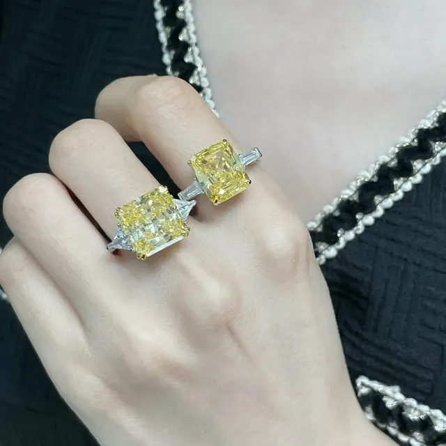 Yellow Silver Emerald-Cut Central Stone Tapered Baguette Side Stones Ring 8