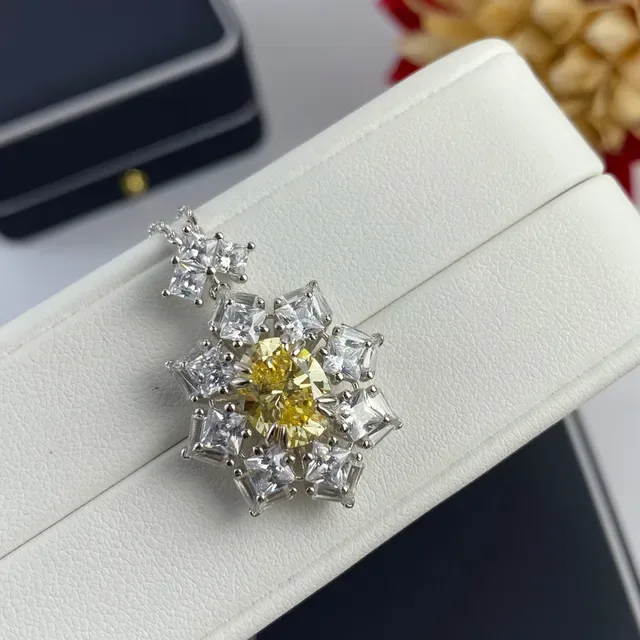 Yellow Silver Floral Cluster Pendant Radiant-Cut Surrounding Stones Necklace 2